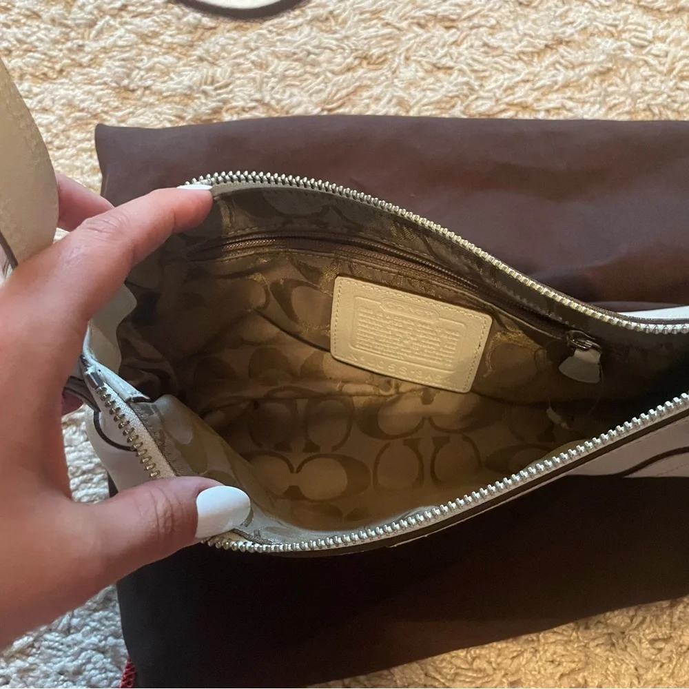 Coach Handbag - Picture 4 of 4